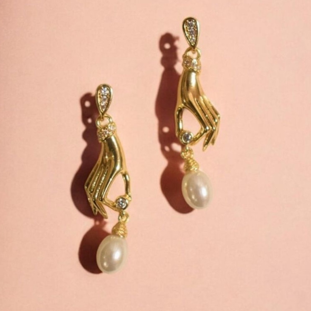 New! Victorian Gold Hands & Pearls Stud Earrings